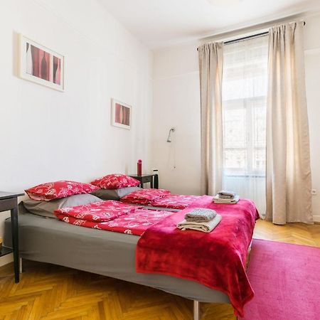 Friendly Apartment Oktogon Budapest Eksteriør billede