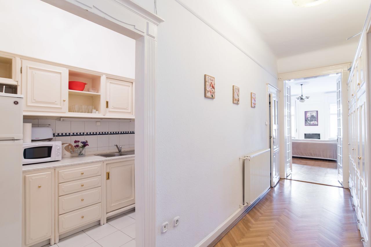 Friendly Apartment Oktogon Budapest Eksteriør billede