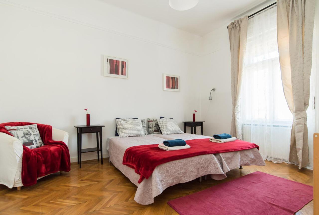 Friendly Apartment Oktogon Budapest Eksteriør billede